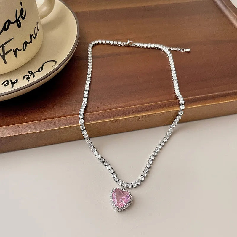 Pink Heart Pendant Necklace for Women Lovers Rhinestione Clavicle Chain Chocker Female Cute Crystal Moonstone Jewlery Gifts